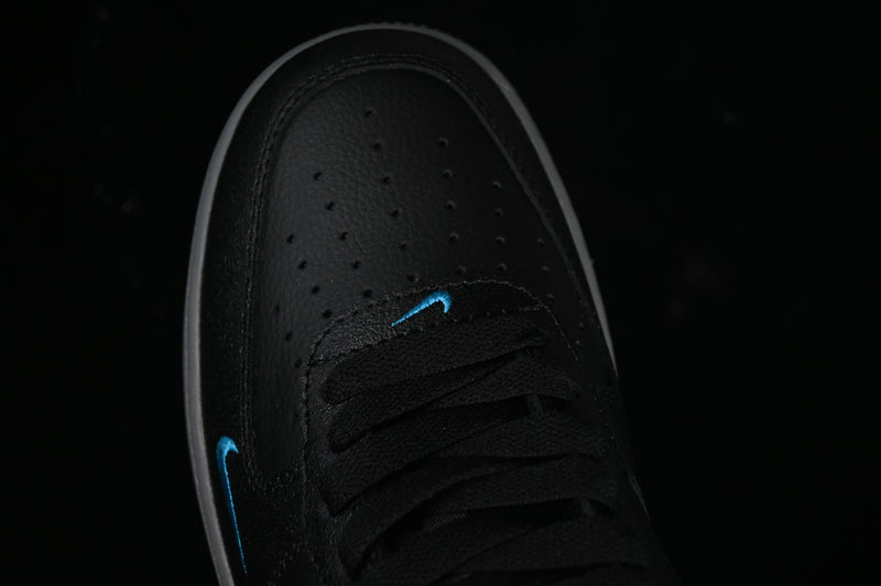 Nike Air Force 1 Low "Carbon Fiber"