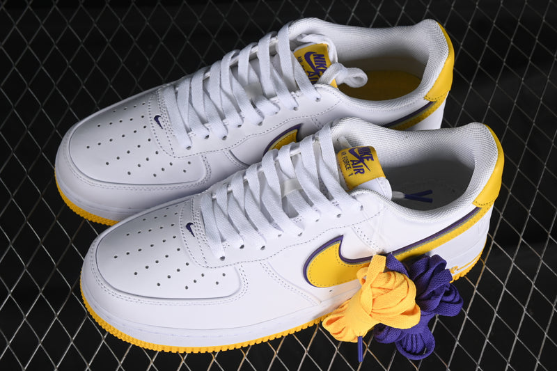 Nike Air Force 1 Low Retro QS Kobe Bryant "Branco/Varsity Maize"