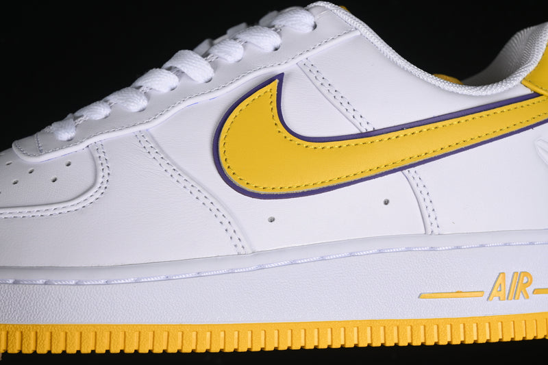 Nike Air Force 1 Low Retro QS Kobe Bryant "Branco/Varsity Maize"