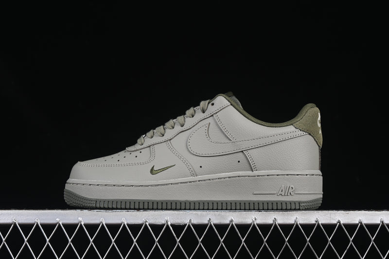 Nike Air Force 1 Low '07 LV8 "Light Army Clair Militaire"