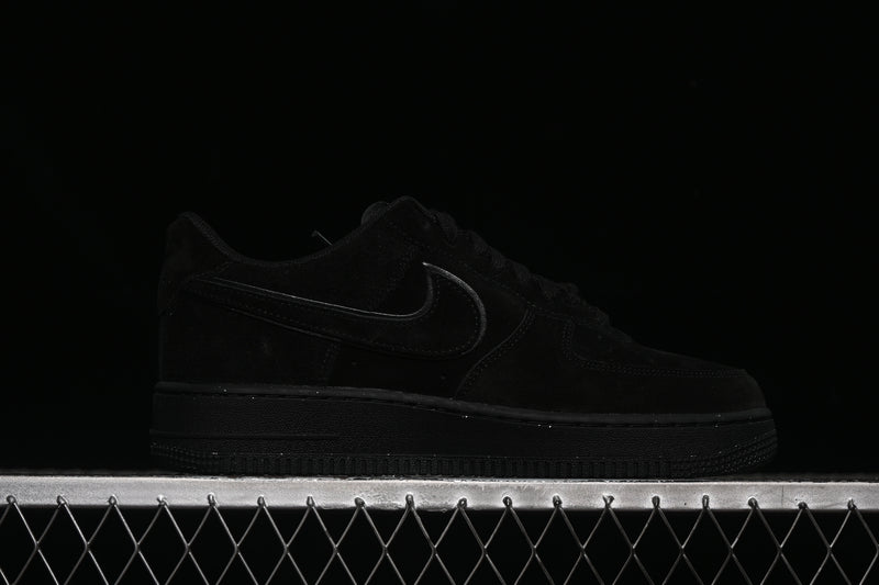Nike Air Force 1 '07 "Black Noir"