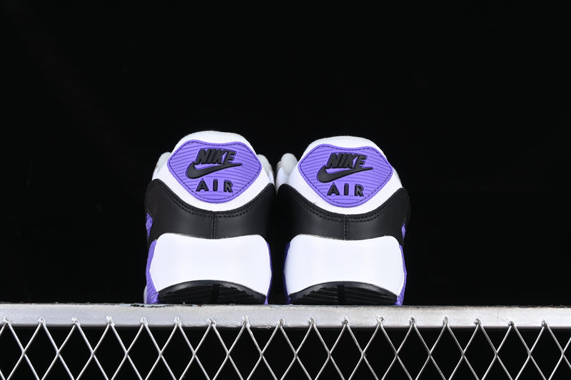 Nike Air Max 90 “Hyper Grape”