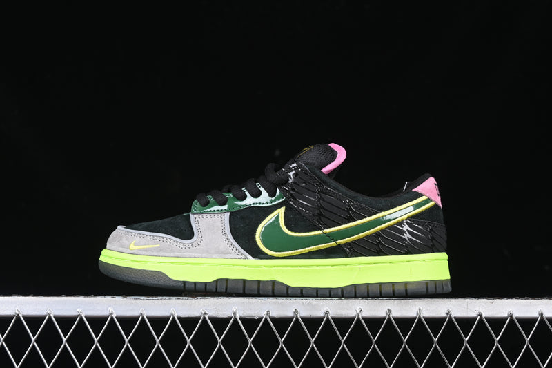 Nike Dunk Low “What the Duck – University of Oregon PE”