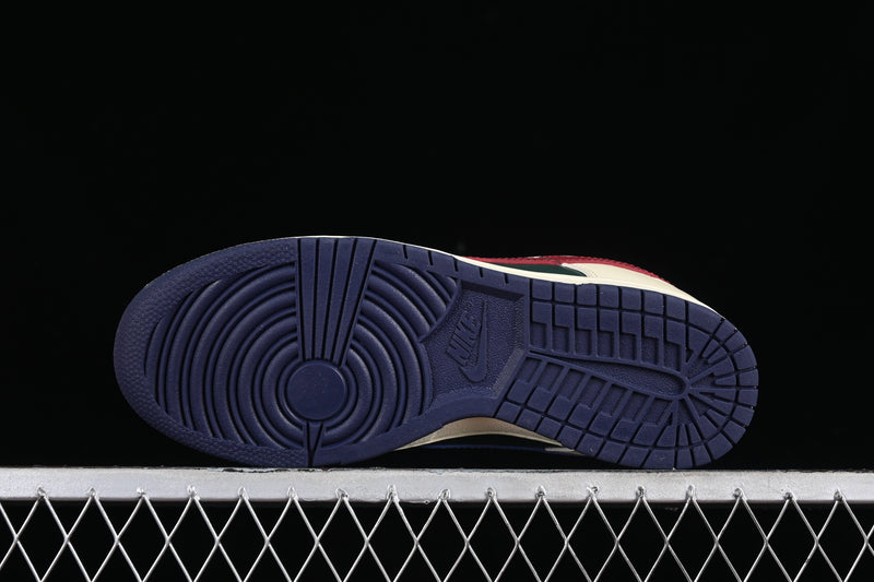 Nike Dunk Low “From Nike To You Fir Green”