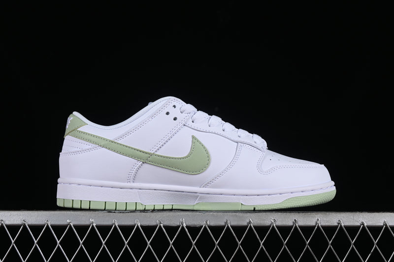 Nike Dunk Low “Honeydew”