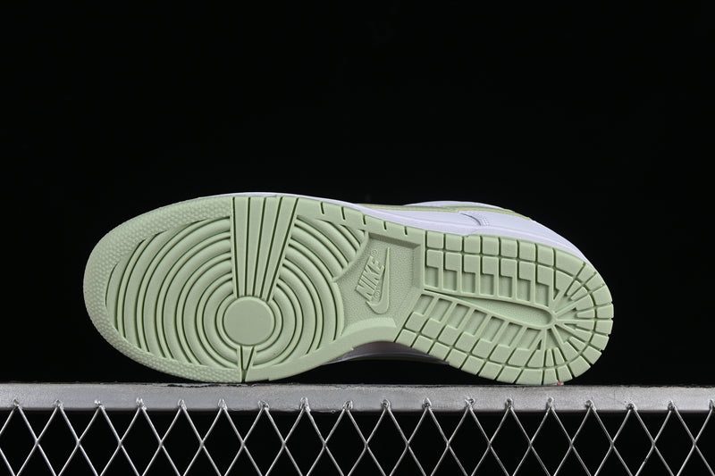 Nike Dunk Low “Honeydew”