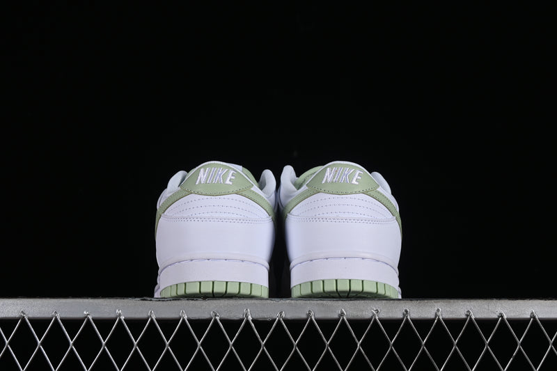 Nike Dunk Low “Honeydew”