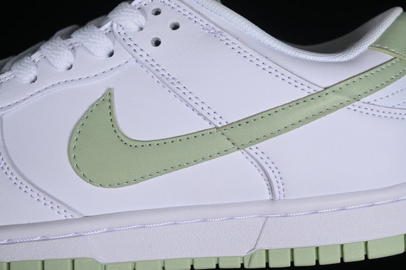 Nike Dunk Low “Honeydew”
