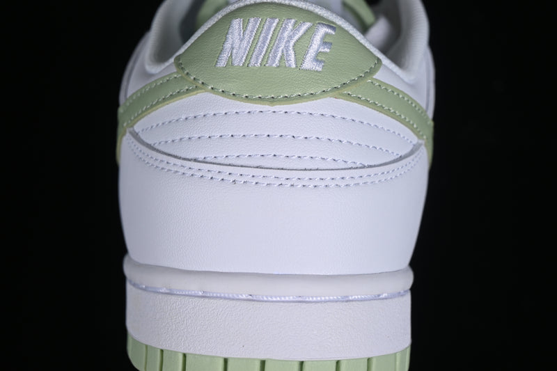 Nike Dunk Low “Honeydew”