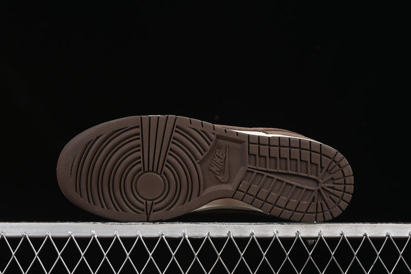 Nike Dunk Low Retro SE “Pale Ivory Baroque Brown”