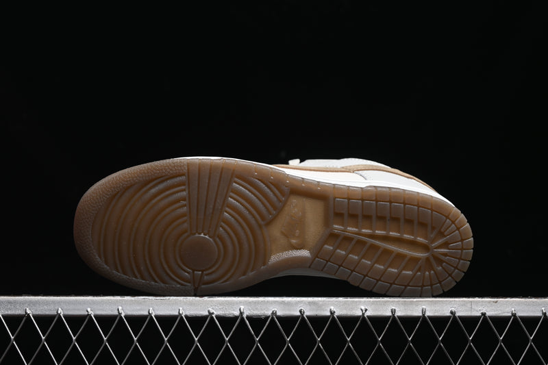 Nike Dunk Low  “Phantom Khaki”