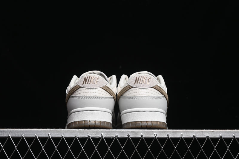 Nike Dunk Low  “Phantom Khaki”