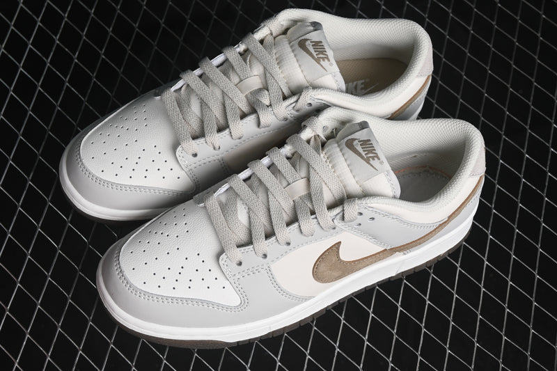 Nike Dunk Low  “Phantom Khaki”