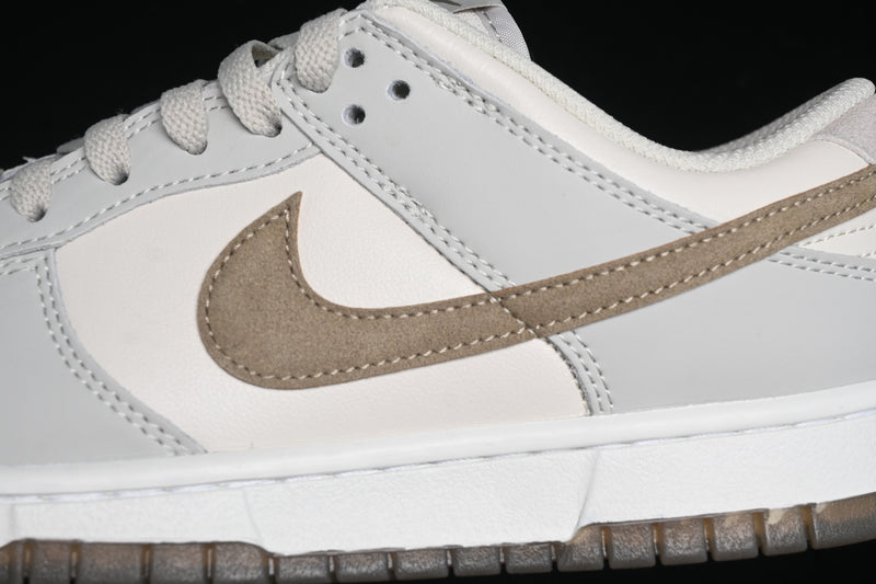 Nike Dunk Low  “Phantom Khaki”