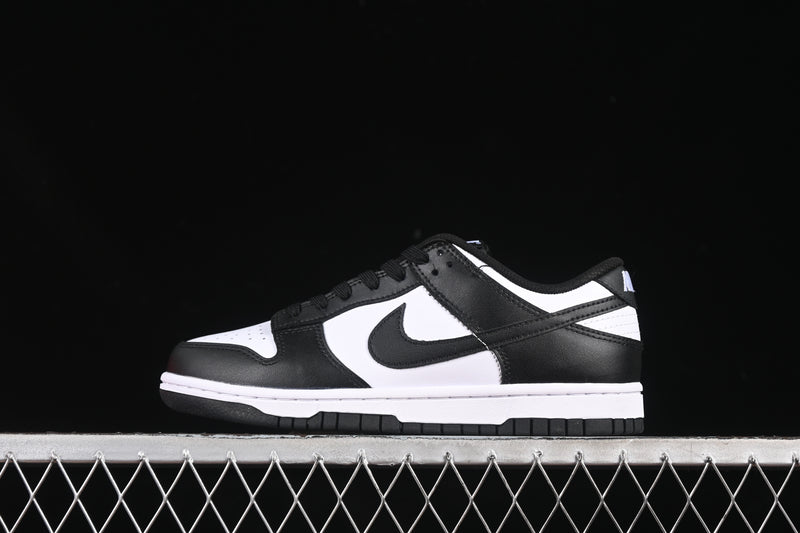 Nike Dunk Low Retro “White Black Panda”