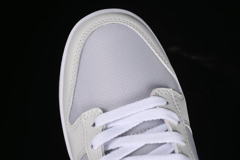 Nike Dunk Low “Silver Surfer”