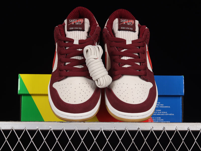 Nike SB Dunk Low“Skate Like a Girl”