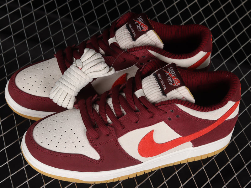 Nike SB Dunk Low“Skate Like a Girl”