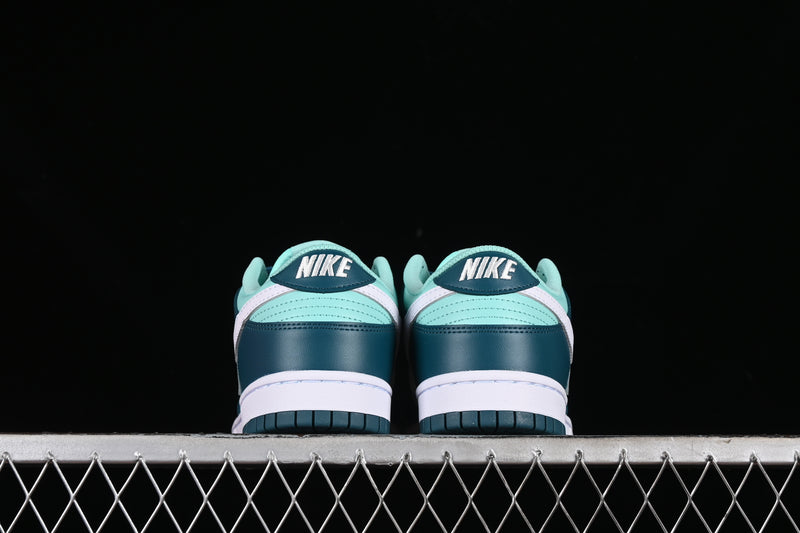 Nike Dunk Low “Geode Teal”