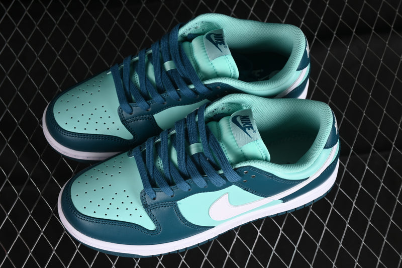 Nike Dunk Low “Geode Teal”
