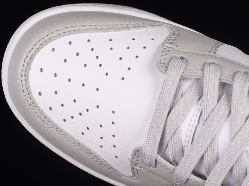 Nike Dunk Low “Grey Fog”