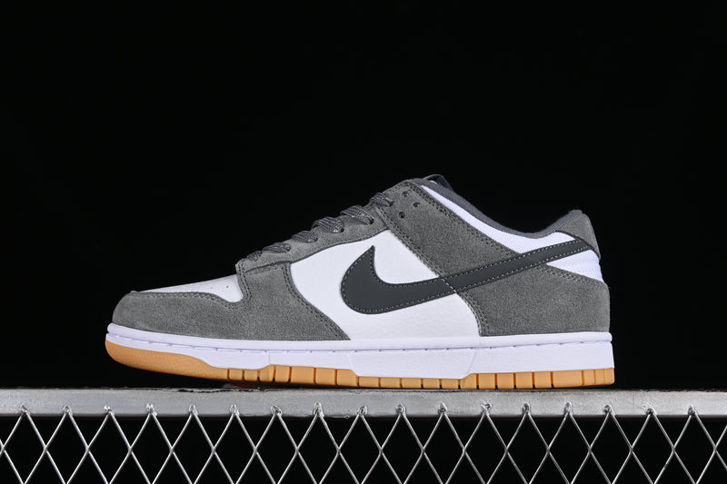 Nike Dunk Low “Smoke Grey Gum 3M Swoosh”
