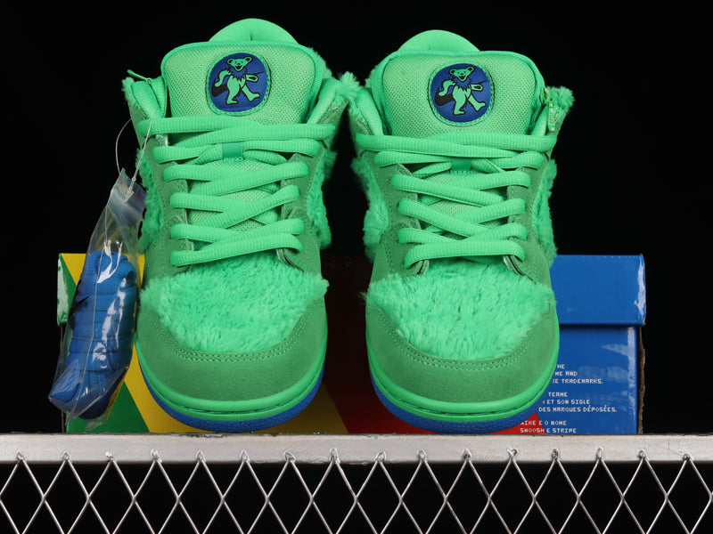 Nike SB Dunk Low x Grateful Dead “Bears Green”