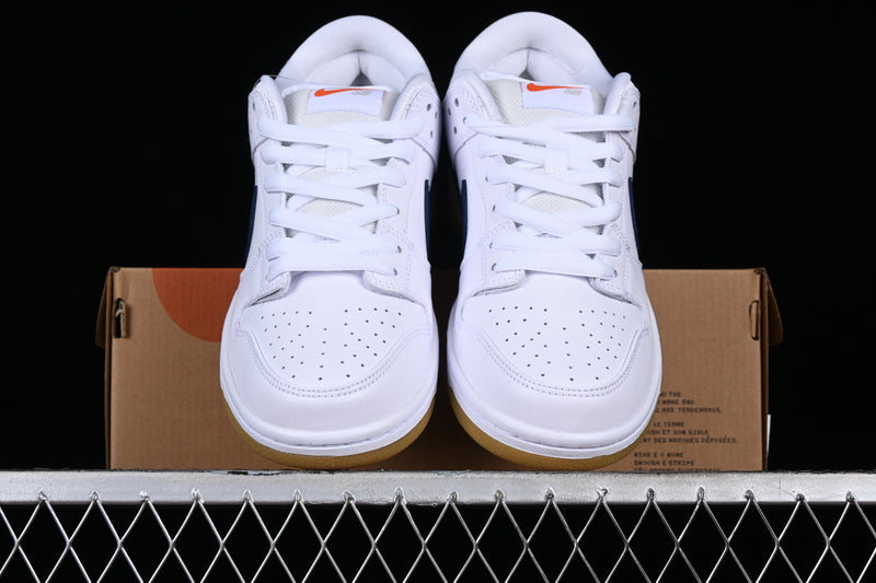 Nike SB Dunk Low “Orange Label White Navy”