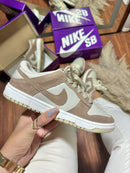 Tênis Nike Dunk Low - Creme Camurça