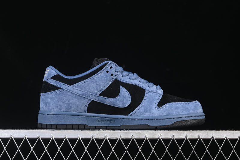 Supreme x Nike SB Dunk Low “Ocean Fog/Black”