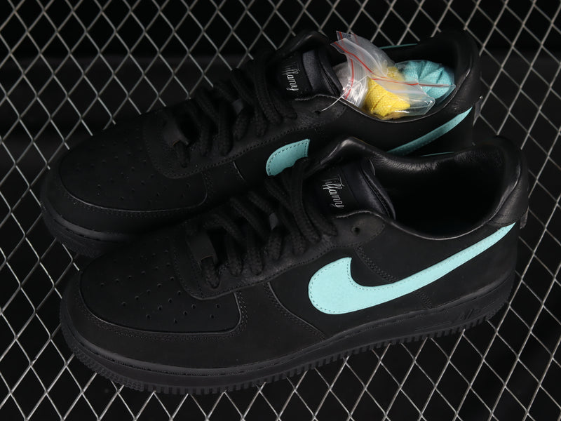 Tênis Nike Tiffany &  Co. x Air Force 1 Low