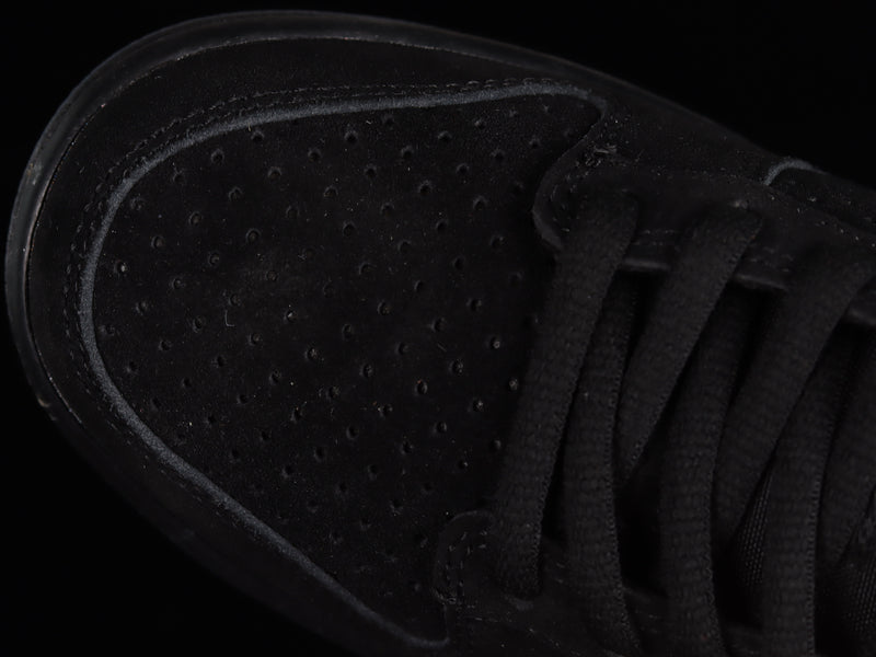 Nike Dunk Low x Undefeated “5 On It” Black