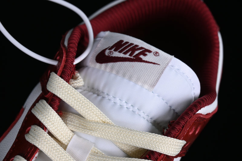 Nike Dunk Low “Vintage Team Red”