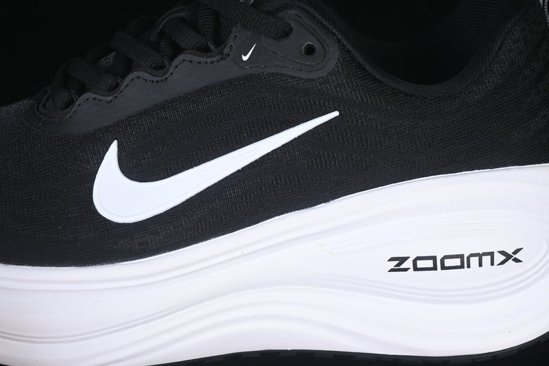 Nike Vomero Plus “Black / White”