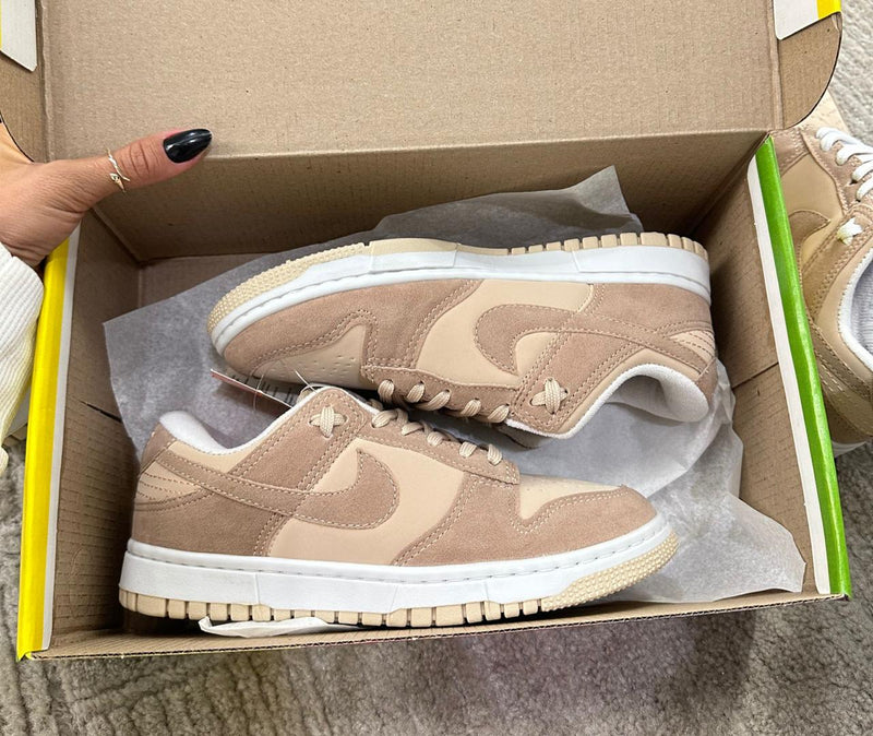 Tênis Nike Dunk Low - Rose/Bege