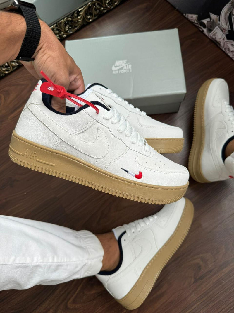 Tênis AIR force 1- France