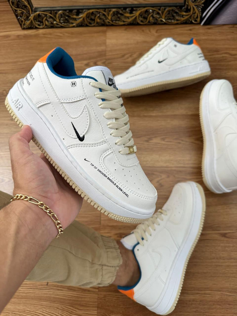 Tênis AIR force 1- TIP OFF