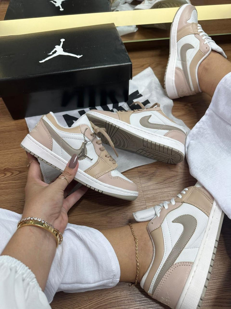 Tênis Nike Jordan Low 1 -  Amendoa