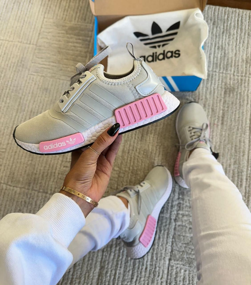 Tênis Adidas NMD  - Cinza/Rosa