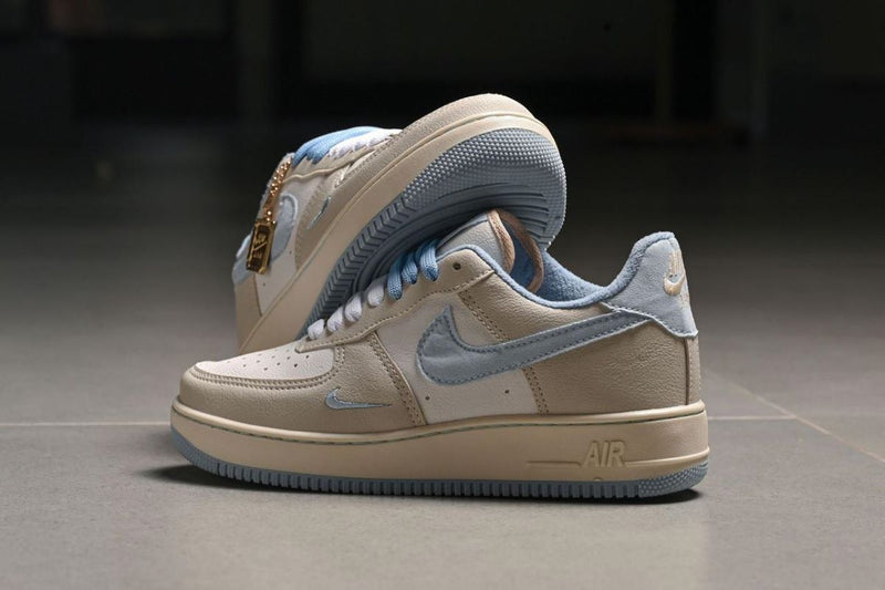 Tênis Nike Air Force 1 - Azul