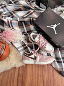 Tênis Air Jordan Low - Rose/Café