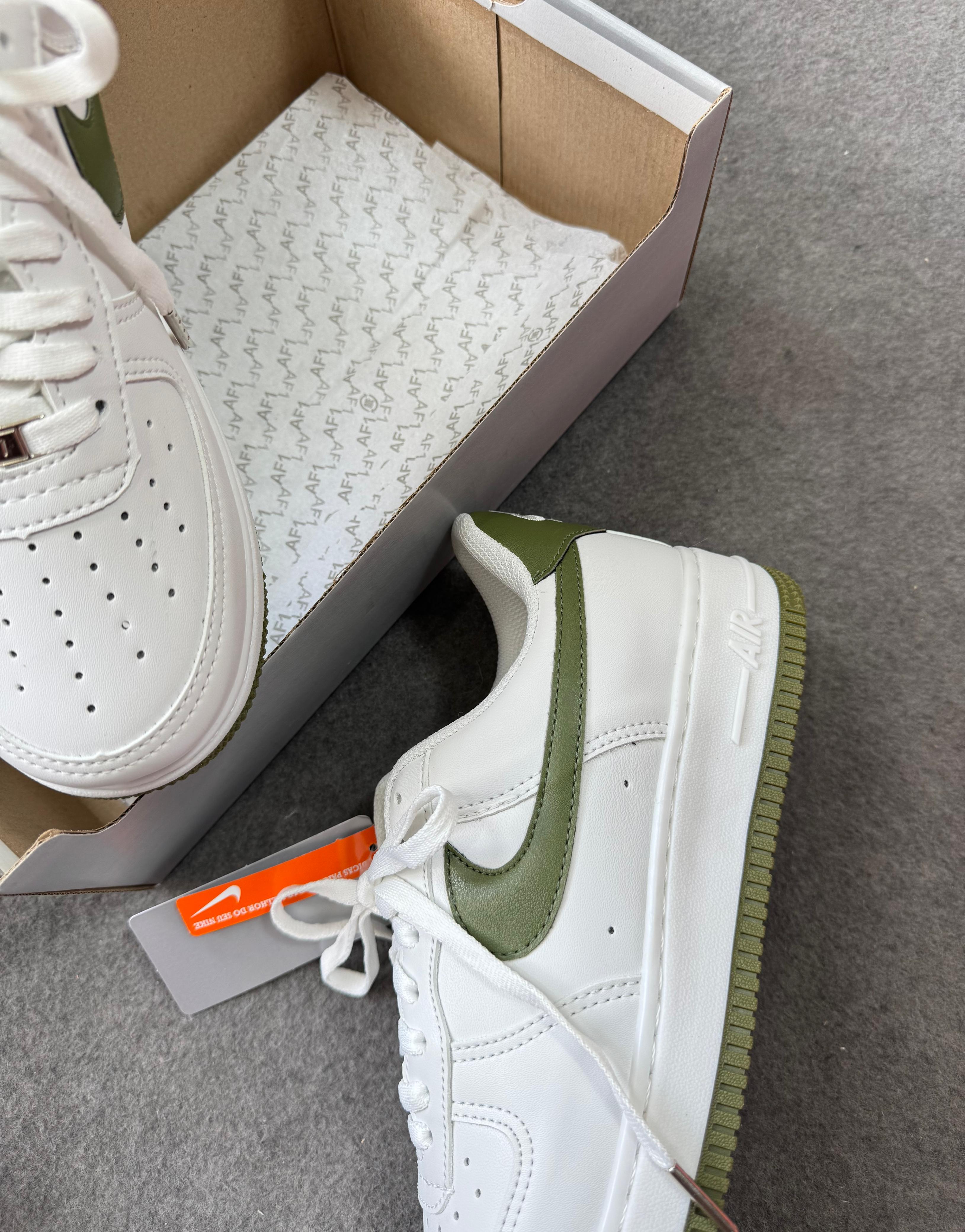 Tênis Air Force - Branco & Verde Militar