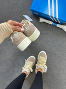 Tênis  Adidas Campus – Off White & Bege