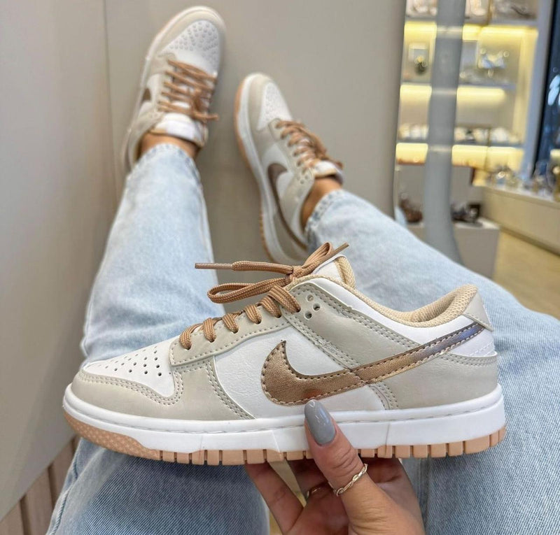 Tênis Dunk Low - Bege/Cobre