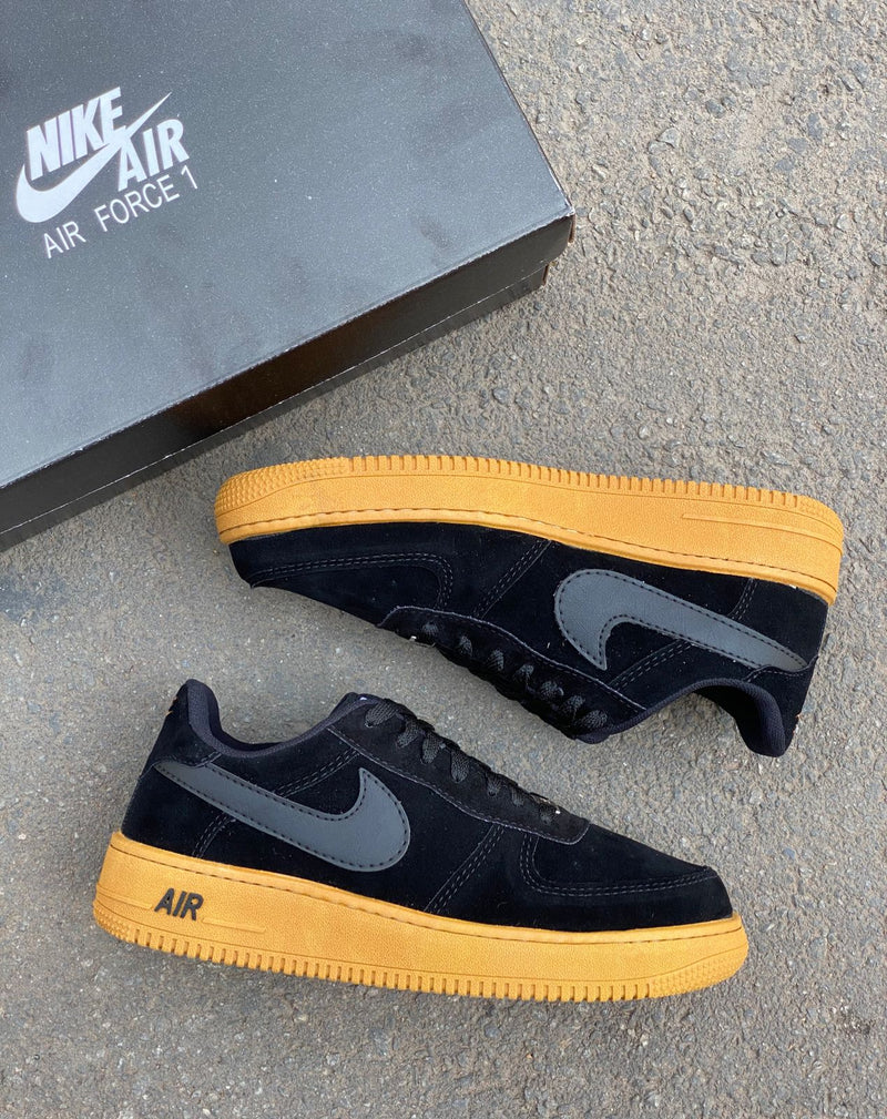 Tênis AIR Force 1 - Camurça Black