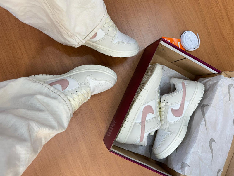 Tênis Dunk Low - Cinza/Rose