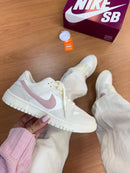 Tênis Dunk Low - Cinza/Rose