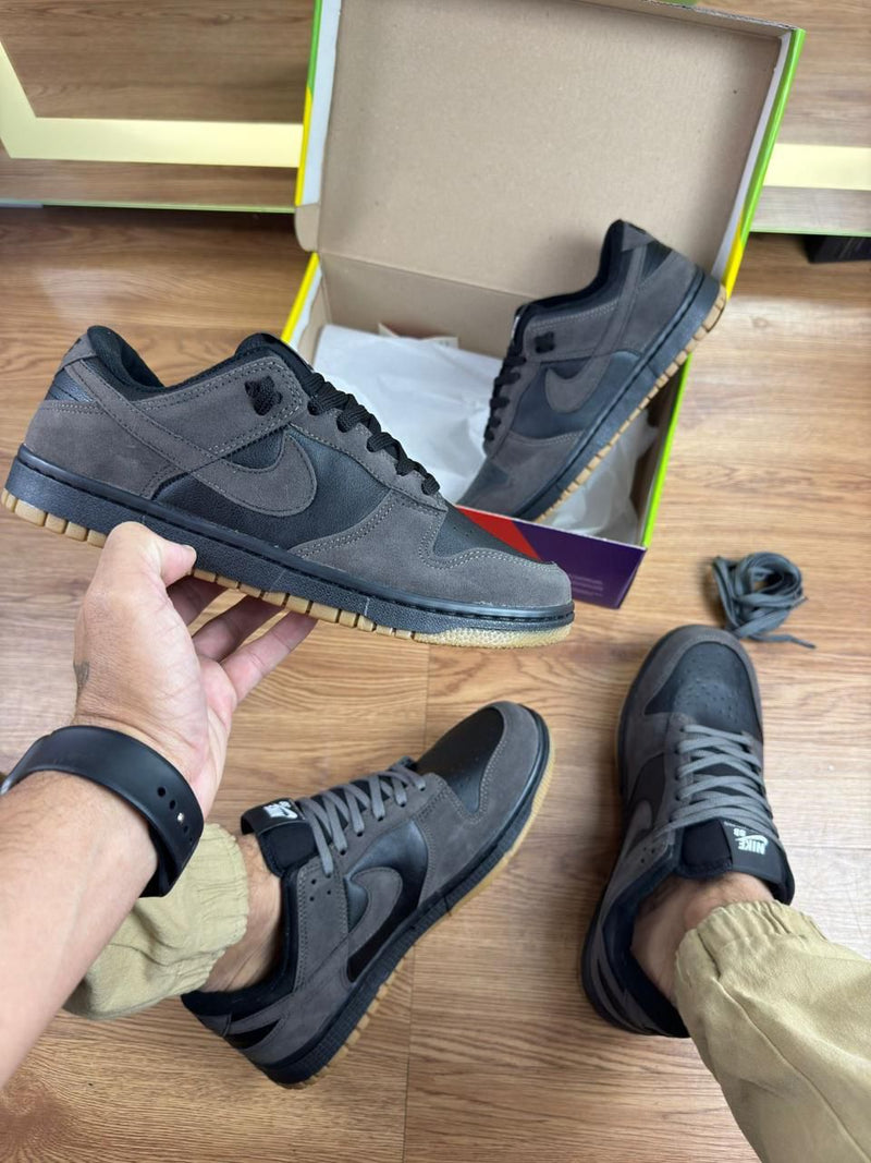 Tênis Nike Dunk Low - Preto/Cinza