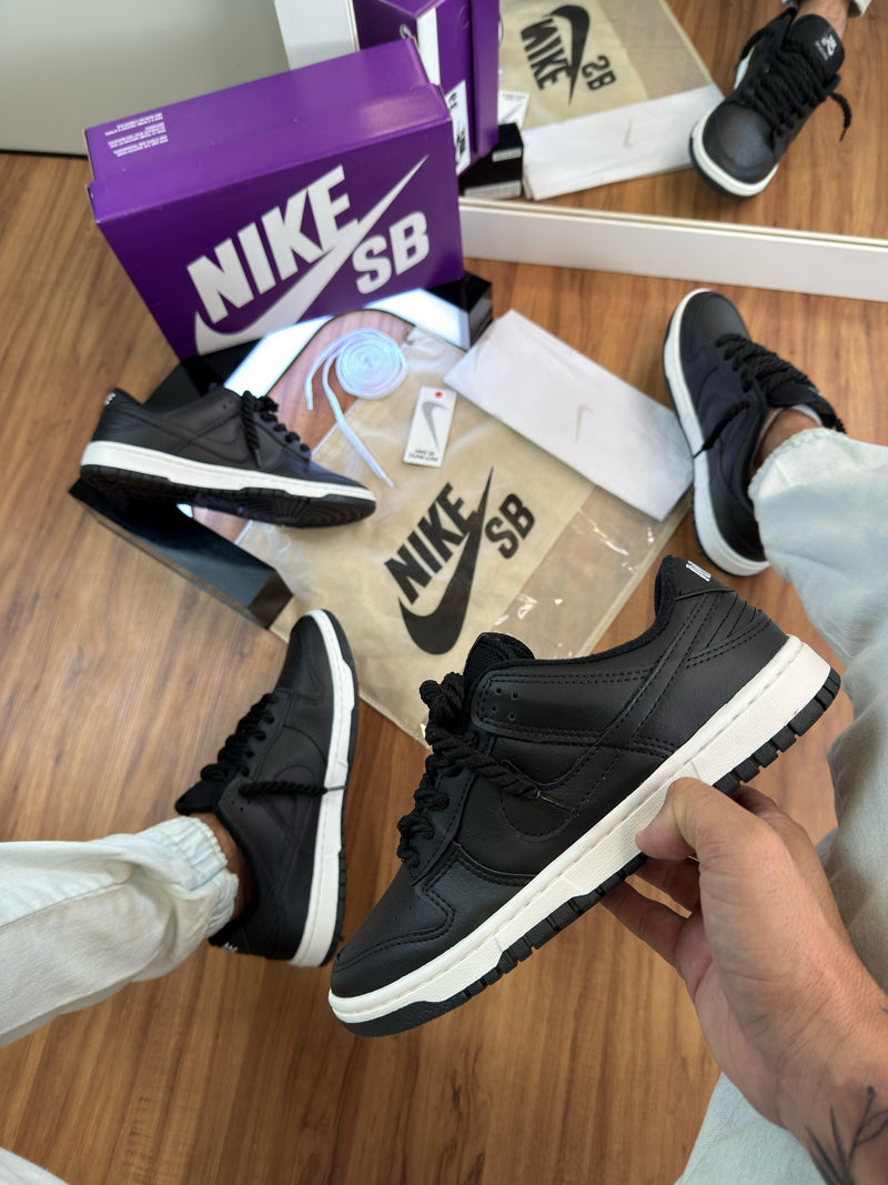 Tênis Dunk Low - Preto