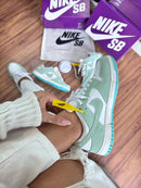 Tênis Nike Dunk Low - Menta